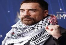 الكوفية الفلسطينية تروي حكاية وطن على منصات الموضة حول العالم