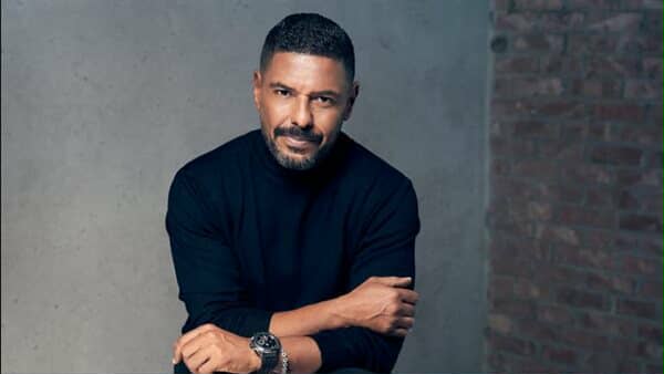 المايسترو هاني فرحات يقود الأوركسترا الملكي البريطاني لتقديم باقة من أعمال عمار الشريعي