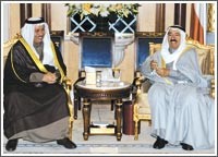 المبارك الدستور نصب عيني