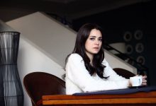 الممثلة التركية أوزغو نامال تتعرض وولديها لحادث سير مروّع وهذه حالتهم الصحية