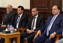 النائب محمد أبو العينين يقدم واجب العزاء فى والدة وزير التموين