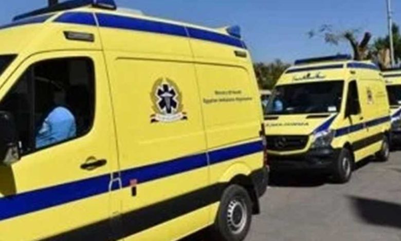 النيابة تحقق في حادث تصادم على طريق 45 بالإسكندرية وأسفر عن وفاة أب وابنته وإصابة 3 آخرين