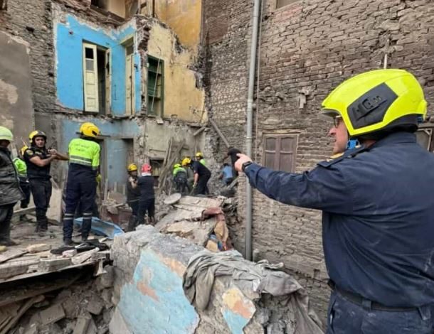 انهيار عقار في روض الفرج.. والحماية المدنية تنقذ مسنا من تحت الأنقاض