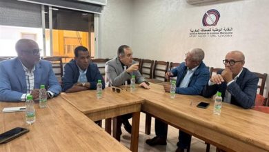 بالصور .. وفد مؤسسة رسالة السلام يلتقى مع رئيس النقابة الوطنية للصحافة المغربية