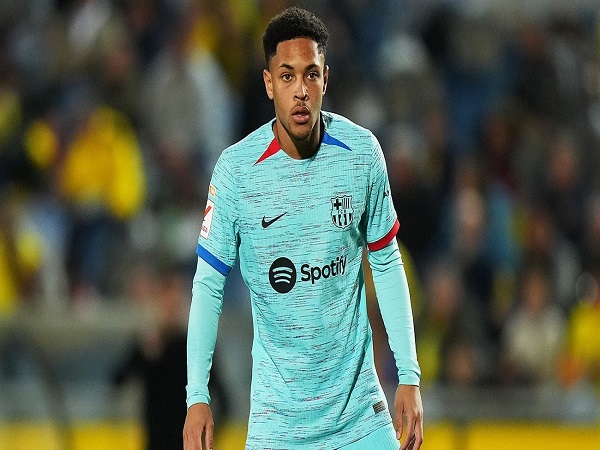 برشلونة يتقرب صفقة هجومية لمانشستر يونايتد