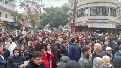 بعد الأكراد والدروز..العلويون يتظاهرون من أجل اللامركزية في سوريا