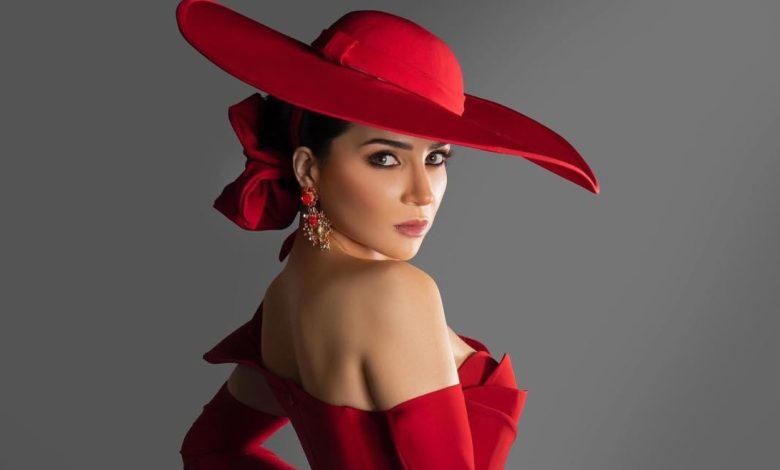 بعد عقد قرانها.. مي عز الدين تكشف سر الجانب الرومانسي في حياتها "فيديو"