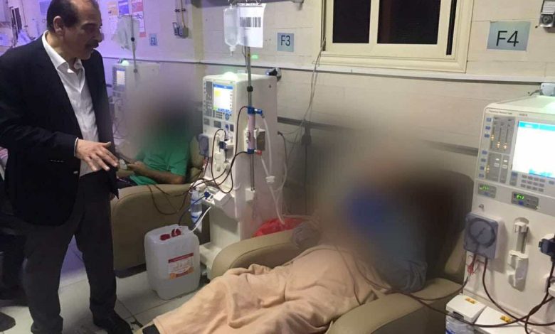 تحقيق ونقل طبيبتين ومكافأة لممرضة.. قرارات فورية خلال جولة نائب وزير الصحة لمستشفى الشروق