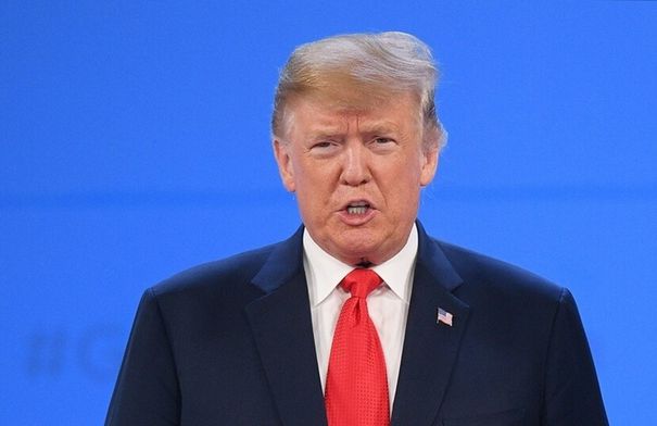 ترامب يعود إلى واشنطن على خلفية المحادثات المستمرة حول...