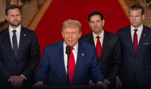 ترامب يُوقع مرسوماً بالعفو عن عشرات الأشخاص المتهمين بالضلوع في