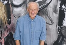 ترك إرثاً من الإبداع والرقي.. رحيل صانع أناقة الأميرة ديانا بول كوستيلوي