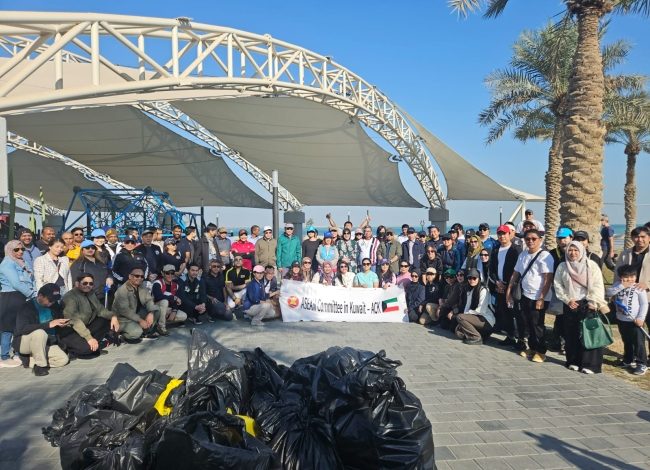 حملة لـ«موئل» وسفارات «آسيان» لتنظيف شاطئ الشويخ