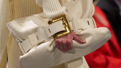 حيل ذكية لإخفاء عيوب الجسم بأحدث موديلات حقائب خريف 2025