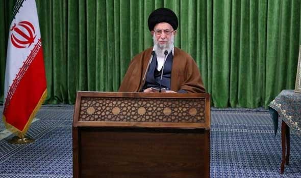 خامنئي يغلق الباب أمام أي تقارب بين إيران والولايات المتحدة ويؤكد تضارب المصالح بين البلدين