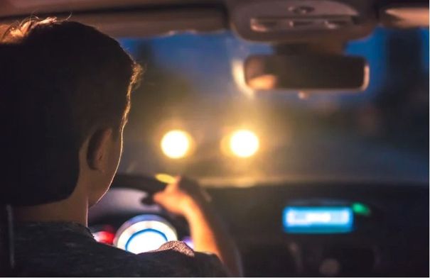 خطوات لتقليل وهج المصابيح وحماية عينيك...