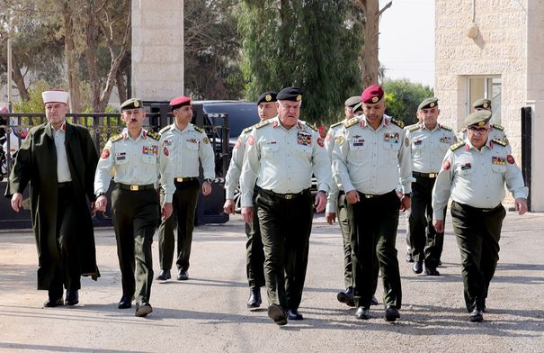 رئيس هيئة الأركان المشتركة يزور مديرية أمن وحماية...