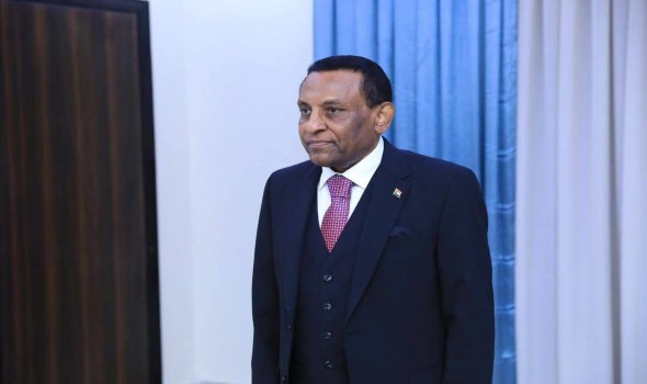 رئيس وزراء السودان يؤكد لمبعوث غوتيريش استعداد حكومته للتنسيق مع الأمم المتحدة