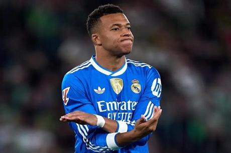 رباعية مبابي تمنح ريال مدريد فوزًا تاريخيًا على أولمبياكوس