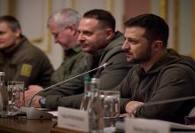 زيلينسكي يطالب أميركا بتسليم أسلحة بعيدة المدى فوراً