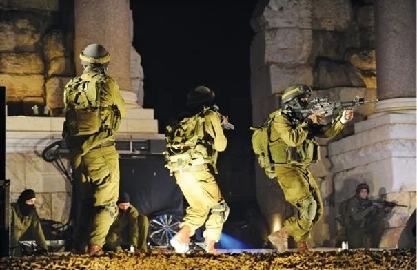 شهيدان برصاص الاحتلال شمالي القدس...