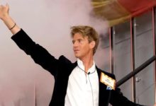 صديق الأمير وليام.. مصرع نجم بريطاني شهير بعد سقوطه من الطابق السابع بفندق