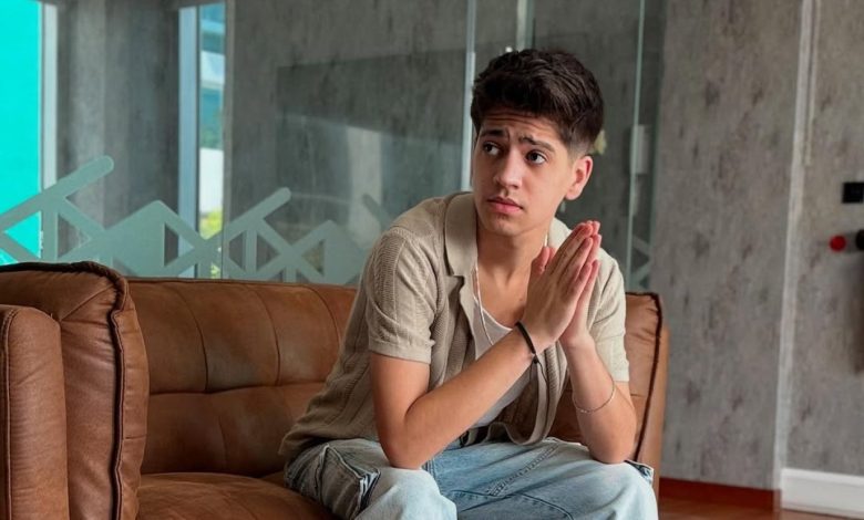 عبد الرحيم الحلبي نجم ذا فويس كيدز يعلن خطوبته من فتاة من خارج الوسط الفني