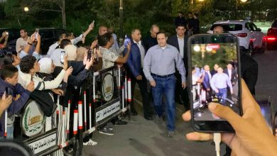 علاء وجمال مبارك يعزيان محمد رمضان في والده