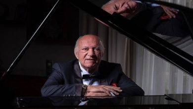 عمر خيرت يُنقل للعناية ويؤجل حفلاته مع طمأنة جمهوره