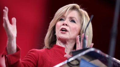 غوغل تسحب أداة ذكاء اصطناعي لفّقت فضيحة أخلاقية لسيناتور أمريكية