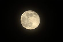 قمر القندس العملاق يزين سماء الكويت في حدث فلكي مميز