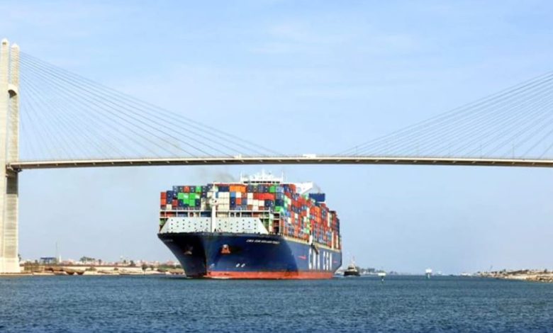 قناة السويس تمد العمل بتخفيضات رسوم عبور عدة أنواع من السفن حتى يونيو 2026