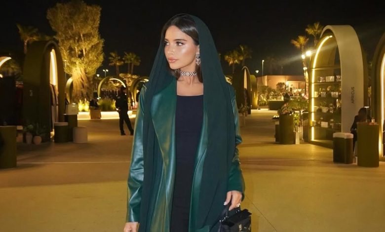 لهذه الأسباب تفضل مدونات الموضة المحجبات العبايات الخليجية