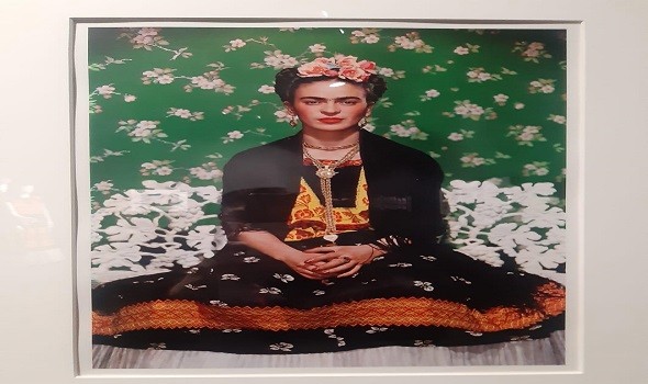 لوحة فريدا كاهلو الذاتية تحقق أغلى بيع لفنانة في المزاد بـ54.7 مليون دولار