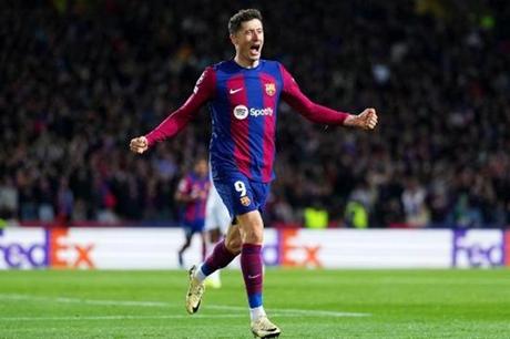 ليفاندوفسكي يَقود برشلونة لفوزٍ مُبهر على سلتا فيجو