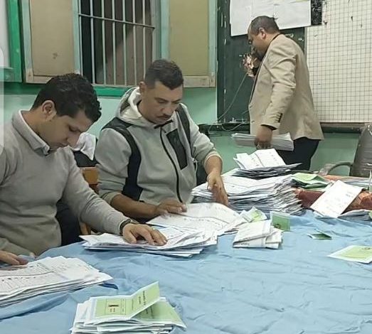 مؤشرات أولية بعد الحصر العددي: أحمد حلمي يتقدم على السيد صبري في لجنة 3 بالعاشر من رمضان