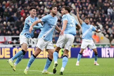 مان سيتي يواجه ليدز يونايتد بالدوري الانجليزي