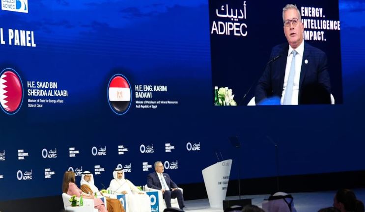 مشاركة بترولية ناجحة لمصر في مؤتمر أديبك 2025 للطاقة