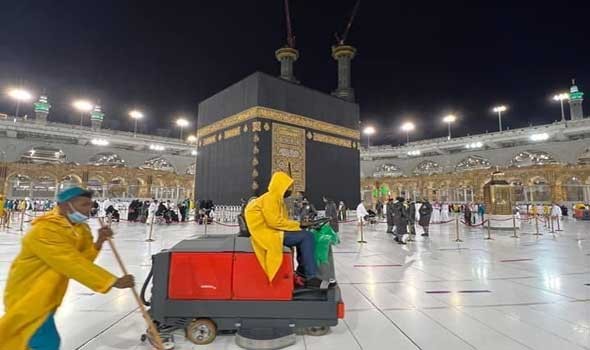 مصر تحسم الجدل حول فيديو الاعتداء على مواطن في الحرم المكي