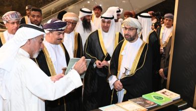 «معرض الكويت للكتاب»... قطعة من عُمان