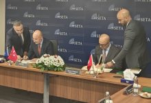 معهد سعود الناصر الدبلوماسي يوقع مذكرة تفاهم مع مركز «سيتا» التركي