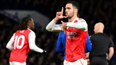 ميرينو يتألق بالرأس في الدوري الإنجليزي الممتاز