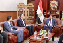 نائب وزير الصحة يبحث مع محافظ مطروح دعم البنية الصحية وتسريع مشروعات التطوير بالمحافظة