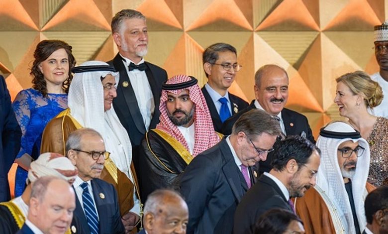 نيابة عن القيادة.. وزير الثقافة يشارك في حفل افتتاح المتحف المصري الكبير