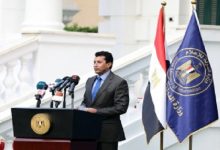 وزير الرياضة المصري يؤكد ثقته في الفوز على بوركينا فاسو