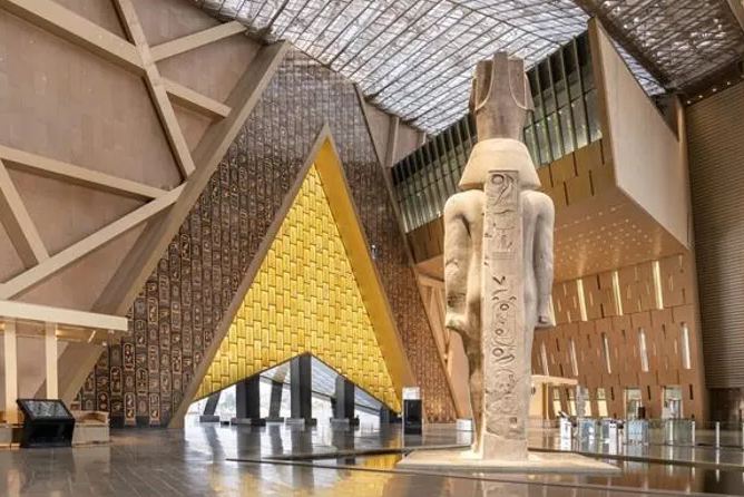 وزير السياحة: نتوقع 18 مليون سائح في 2025