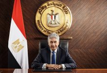 وزير السياحة يبحث مع اتحاد وكلاء شركات السفر البريطاني دعم الترويج لمصر