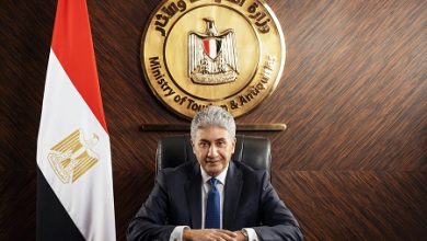 وزير السياحة يبحث مع اتحاد وكلاء شركات السفر البريطاني دعم الترويج لمصر