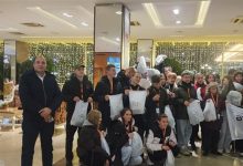 وفد "رسالة السلام" يختتم زيارته لموسكو بلقاء وفد طلابي.. ويهديهم إصدارات على الشرفاء