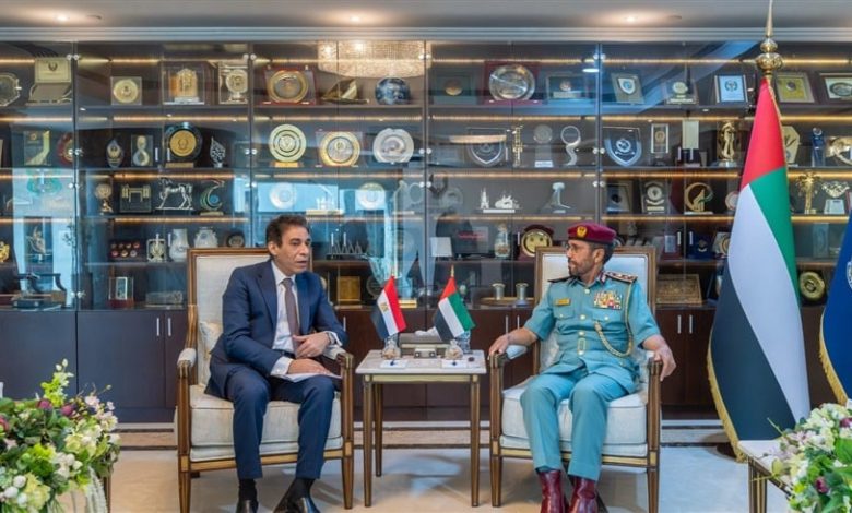 وكيل وزارة الداخلية ومساعد وزير الخارجية المصري يبحثان التعاون الأمني