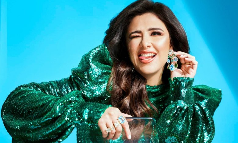 ياسمين عبد العزيز وأحمد السقا زوجان في فيلم خلي بالك على نفسك